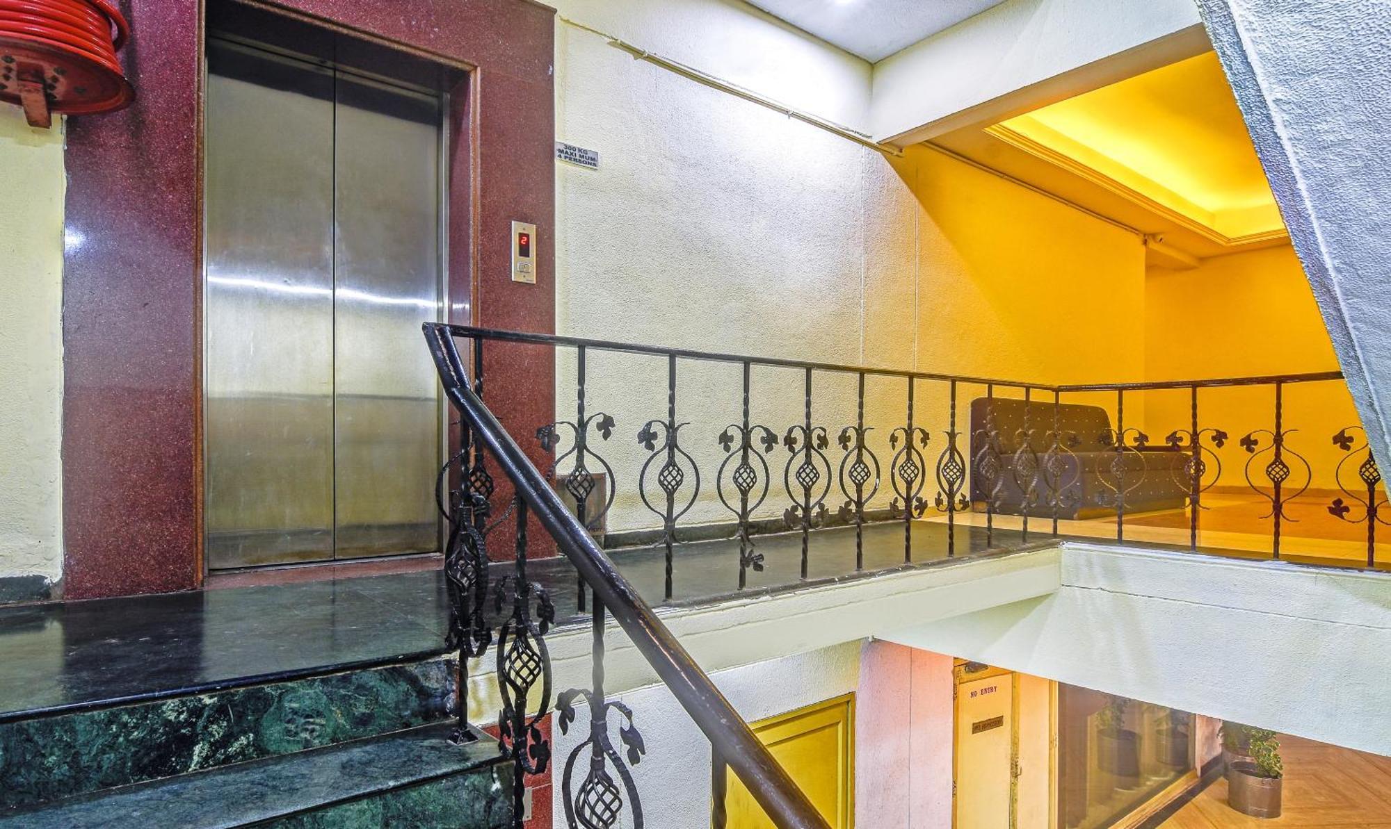 Treebo The Shagun Peer Gate Hotel Bhopal Bagian luar foto